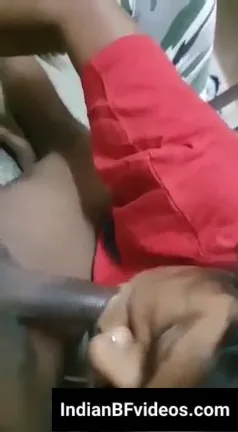 मल्लू लड़की बॉयफ्रेंड के मोटे लंड को चूसकर गरम माल मुंह में लेने वाली हिंदी बीएफ वीडियो — screenshot 4
