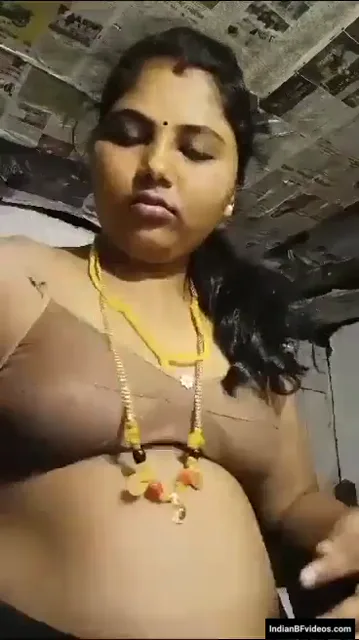 शादीशुदा मल्लू औरत ने कपड़े उतारकर बूब्स दिखाए देसी सेक्स मल्लू बीएफ वीडियो — screenshot 3
