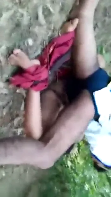 रंडी की जबरदस्त चुदाई दोस्त ने छुपकर फिल्माई देसी एमएमएस वीडियो — screenshot 2