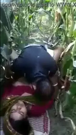 बड़े बूब्स वाली मोटी आंटी ने खुले में लंड चूसकर चूत चुदाई की ब्लू फिल्म — screenshot 3