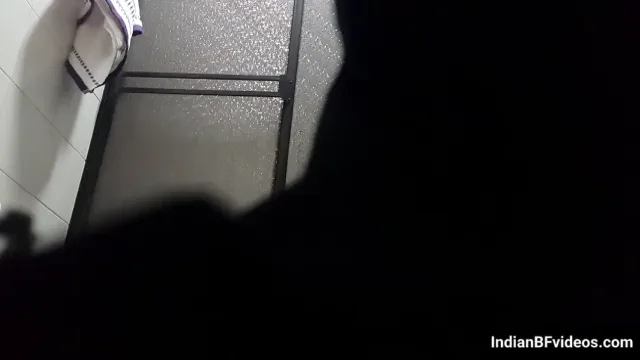 होटल में नेपाली क्यूट लड़की का न्यूड बाथरूम सेक्स वीडियो — screenshot 3