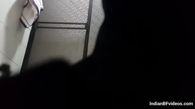 होटल में नेपाली क्यूट लड़की का न्यूड बाथरूम सेक्स वीडियो — screenshot 4