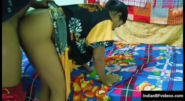 सेक्सी हाउसवाइफ पडोसी से लंड चूसाकर डॉगी पोज चुदाई देसी बीएफ गांव MMS