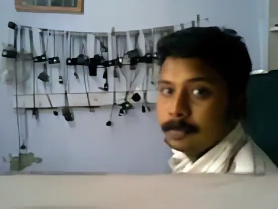 तमिल साली के साथ मोबाइल शॉप में गंदी चूत चुदाई देसी सेक्स वीडियो — screenshot 3