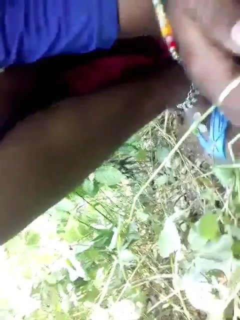 चुदते समय लड़की ने अपने बड़े बूब्स चुसवाए देसी सेक्स वीडियो — screenshot 5