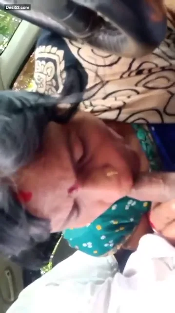 कार में मोटी मच्योर आंटी ने जवान लड़के का लंड चूसा और पैसे कमाए देसी बीएफ — screenshot 5
