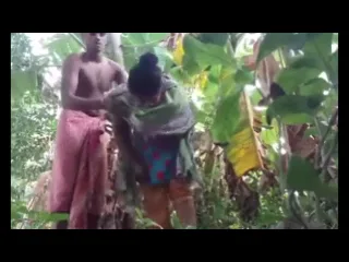 केले के खेत में आदिवासी कपल की जोरदार देहाती चुदाई हिंदी बीएफ गांव की ब्लू फिल्म
