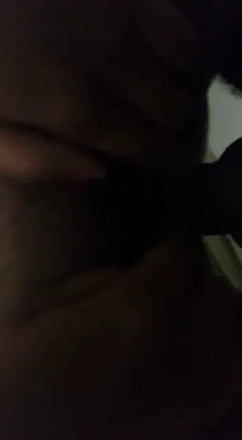 बॉयफ्रेंड के लंड के लिए चूत खोलती नंगी लड़की हिंदी बीएफ वीडियो — screenshot 4