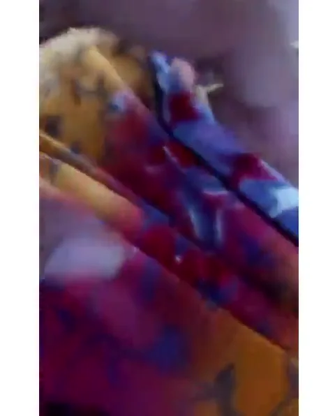 कामवाली बाई से लड़के ने लंड हिलवाया और चुसवाया देसी एमएमएस वीडियो — screenshot 2