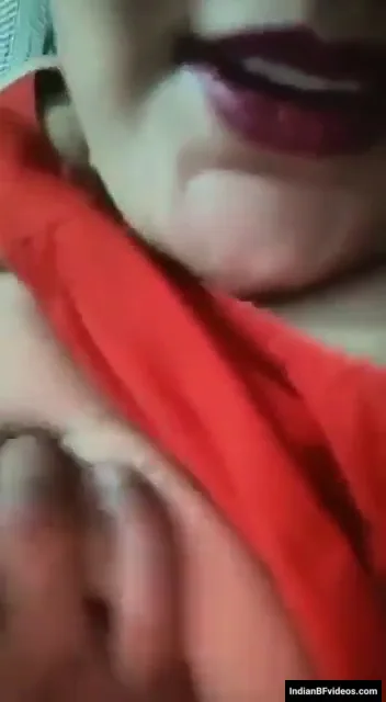 पंजाबी भाभी के बड़े गुब्बारों को दबाने और चूत चोदने का मजा हिंदी बीएफ — screenshot 3
