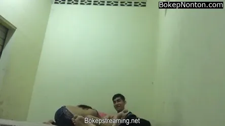 इंडियन लवर्स का घरेलू सेक्स वीडियो देसी चूत चुदाई एमएमएस क्लिप — screenshot 1