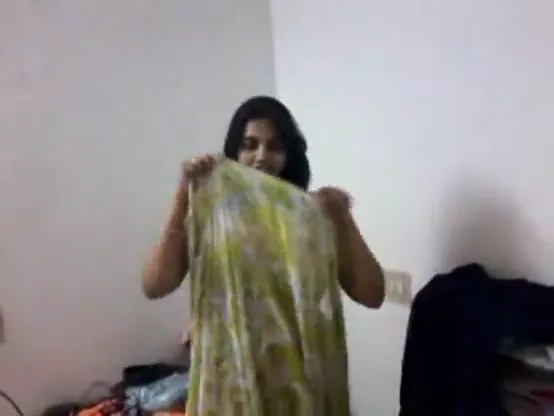 बिना ब्लाउज की इंडियन भाभी के साथ मस्ती भरी चूत चुदाई हिंदी बीएफ — screenshot 6