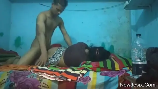 अतिउत्तेजित भाभी देवर से जोरदार चुदवाते हुए देसी भाभी चुदाई वीडियो — screenshot 9