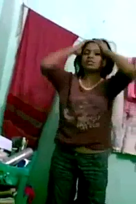 गर्लफ्रेंड की चूत चाटकर जोरदार चुदाई की देसी सेक्स वीडियो — screenshot 2