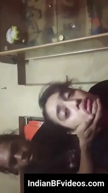 बंगाली इन्फ्लुएंसर की डोगी स्टाइल में जबरदस्त चुदाई बंगाली ब्लू फिल्म — screenshot 5