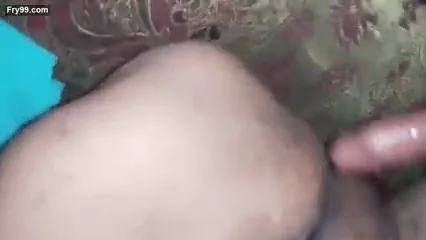 मुशायरे में गुलफाम कली की चूत और गांड में लंड मारकर जोरदार चुदाई की गई देसी बीएफ वीडियो — screenshot 9