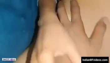 सुंदर देसी गर्लफ्रेंड की गीली चूत में लंड घुसाकर जोरदार देहाती चुदाई हिंदी बीएफ एमएमएस — screenshot 5